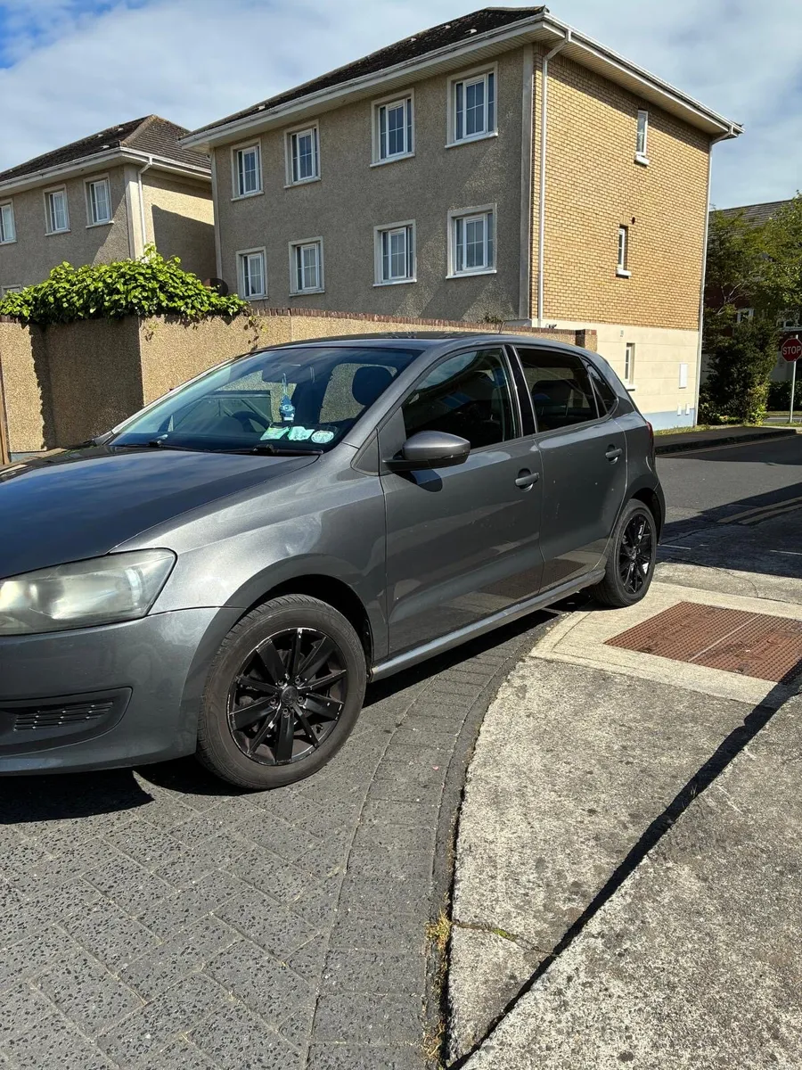 Car - Image 4