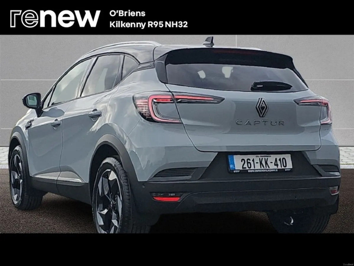 Renault Captur TECHNO 1.2 TCE 115 BHP 5DR *DEMO MO - Image 3