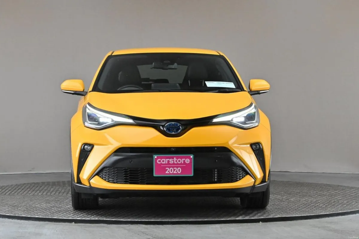Toyota C-HR 1.8 HYBRID **360 PAN CAM**HALF LEATHER - Image 3