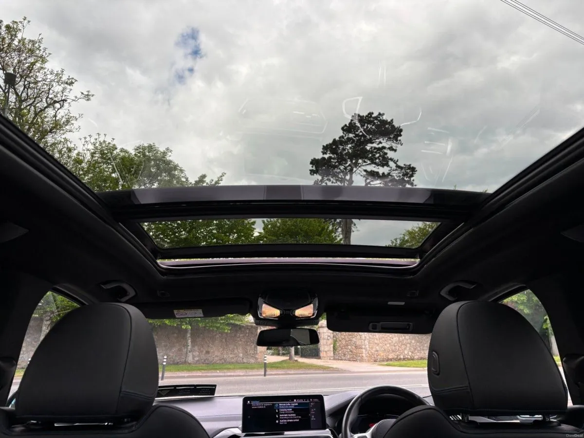 BMW iX3 M-SPORT SUNROOF BLACK LEATHER HEATED FRONT - Image 3