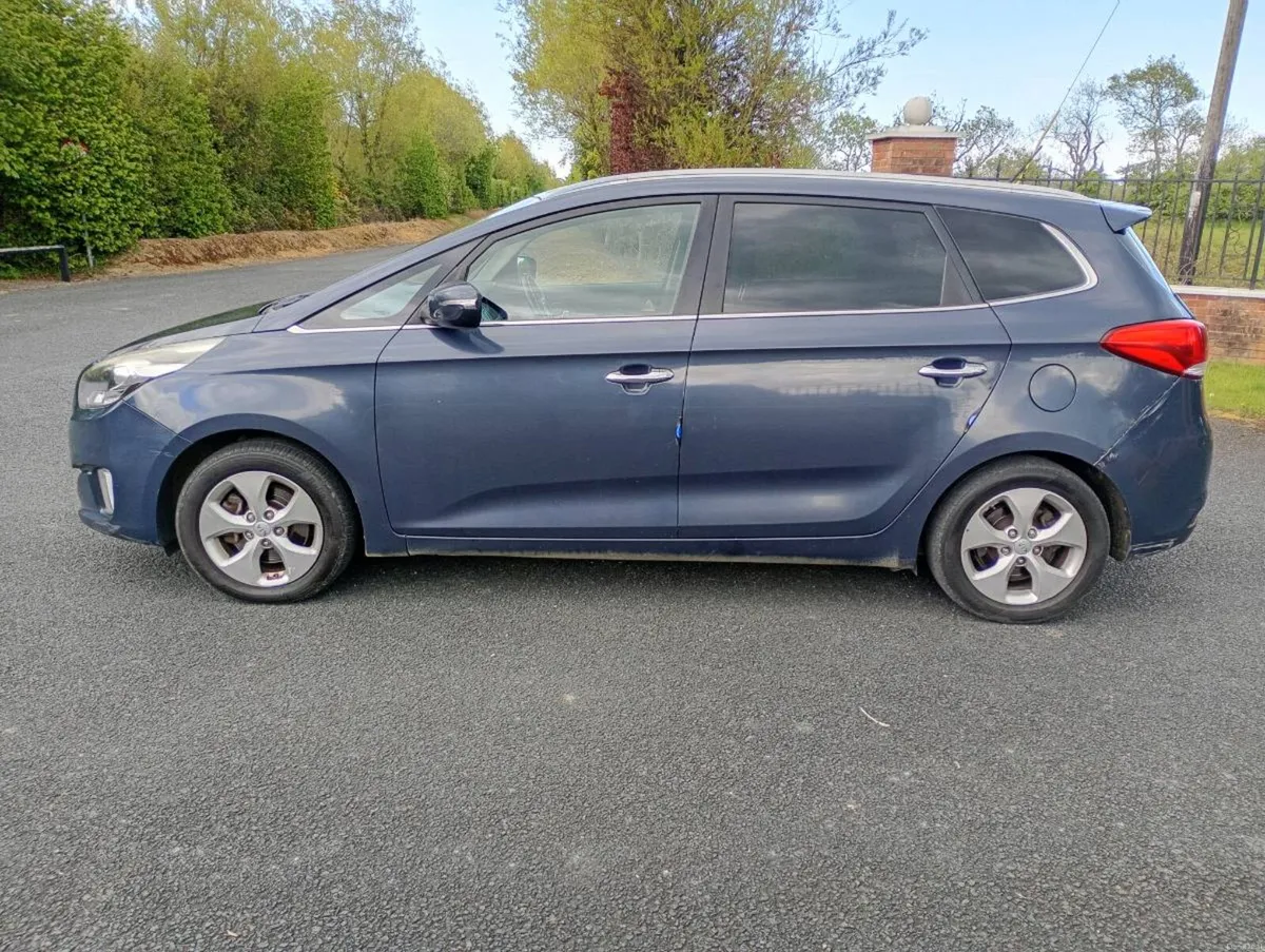 Kia Carens 7 Seater - Image 3