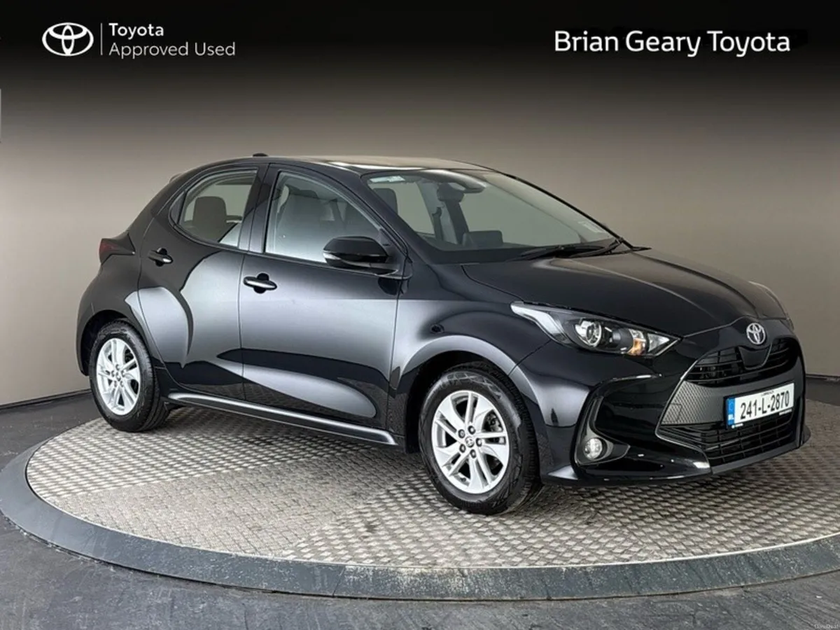 Toyota Yaris 1.5 LUNA Manual - Image 1