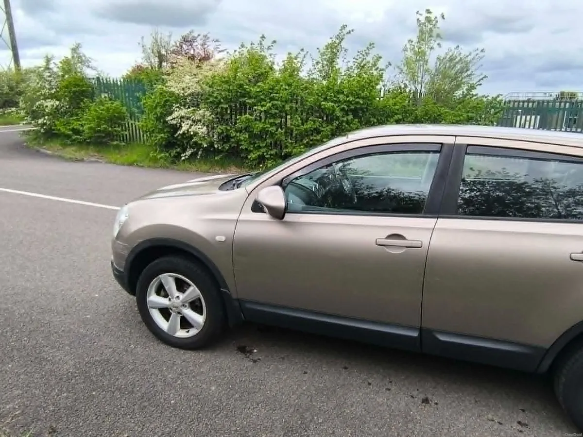 Nissan Qashqai 2009 - Image 2