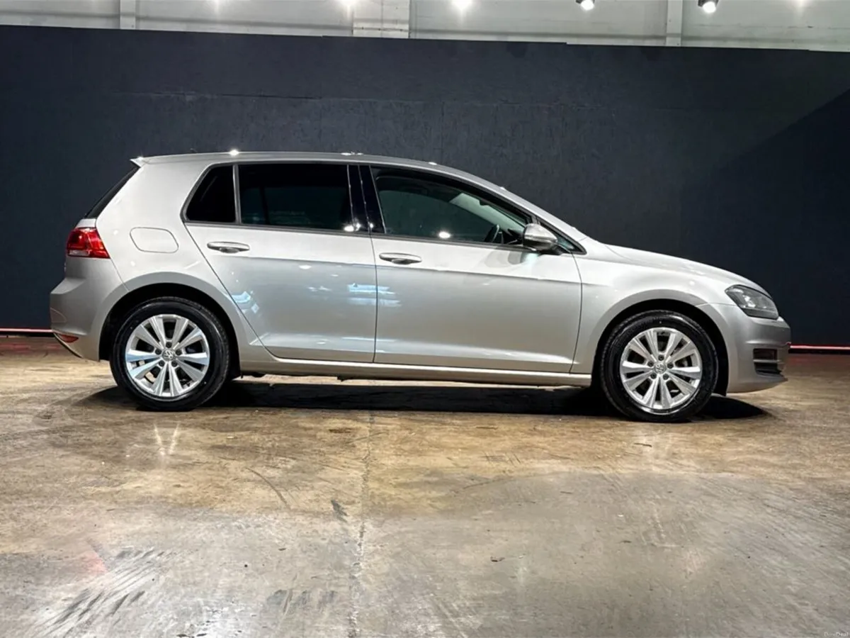 Volkswagen Golf 1.2 AUTOMATIC TSI COMFORT LINE - F - Image 2