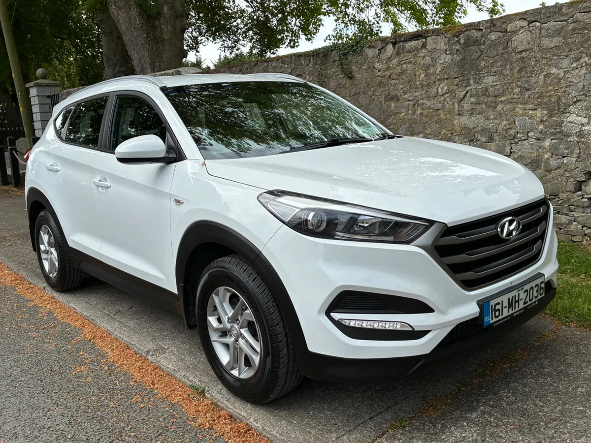 HYUNDAI TUCSON 1.7 CRDI SUV - Image 2