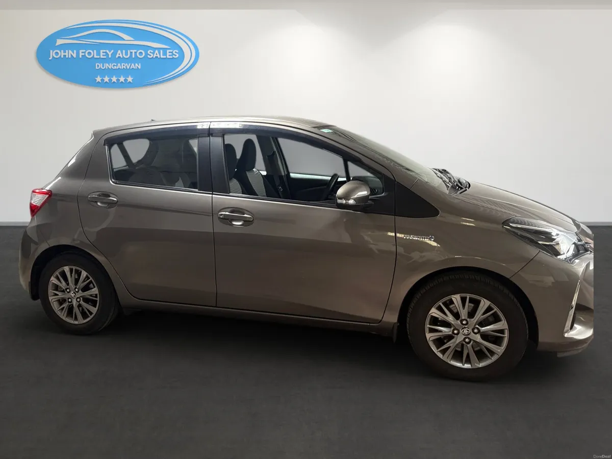 2020-Toyota -Yaris 1.5 -Hybrid -Automatic - Image 4
