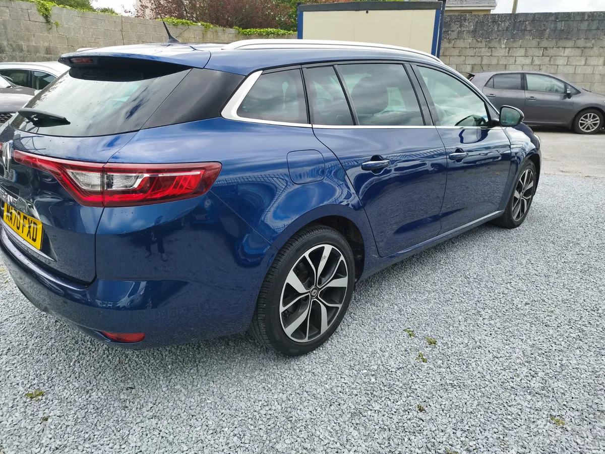2020 Renault Megane 1.5 dci iconic 115 bhp - Image 4