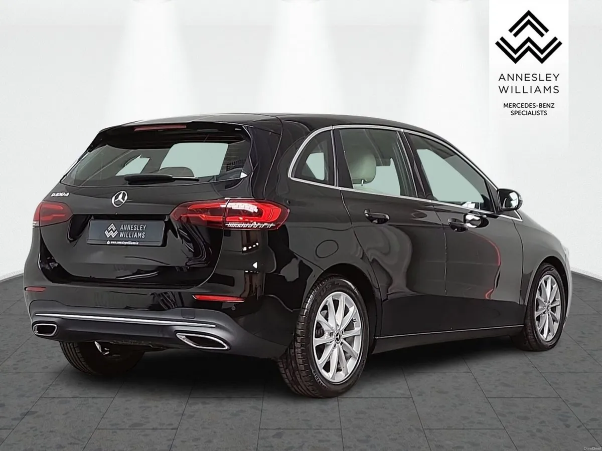 Mercedes-Benz B-Class B180d Auto Style - Image 6
