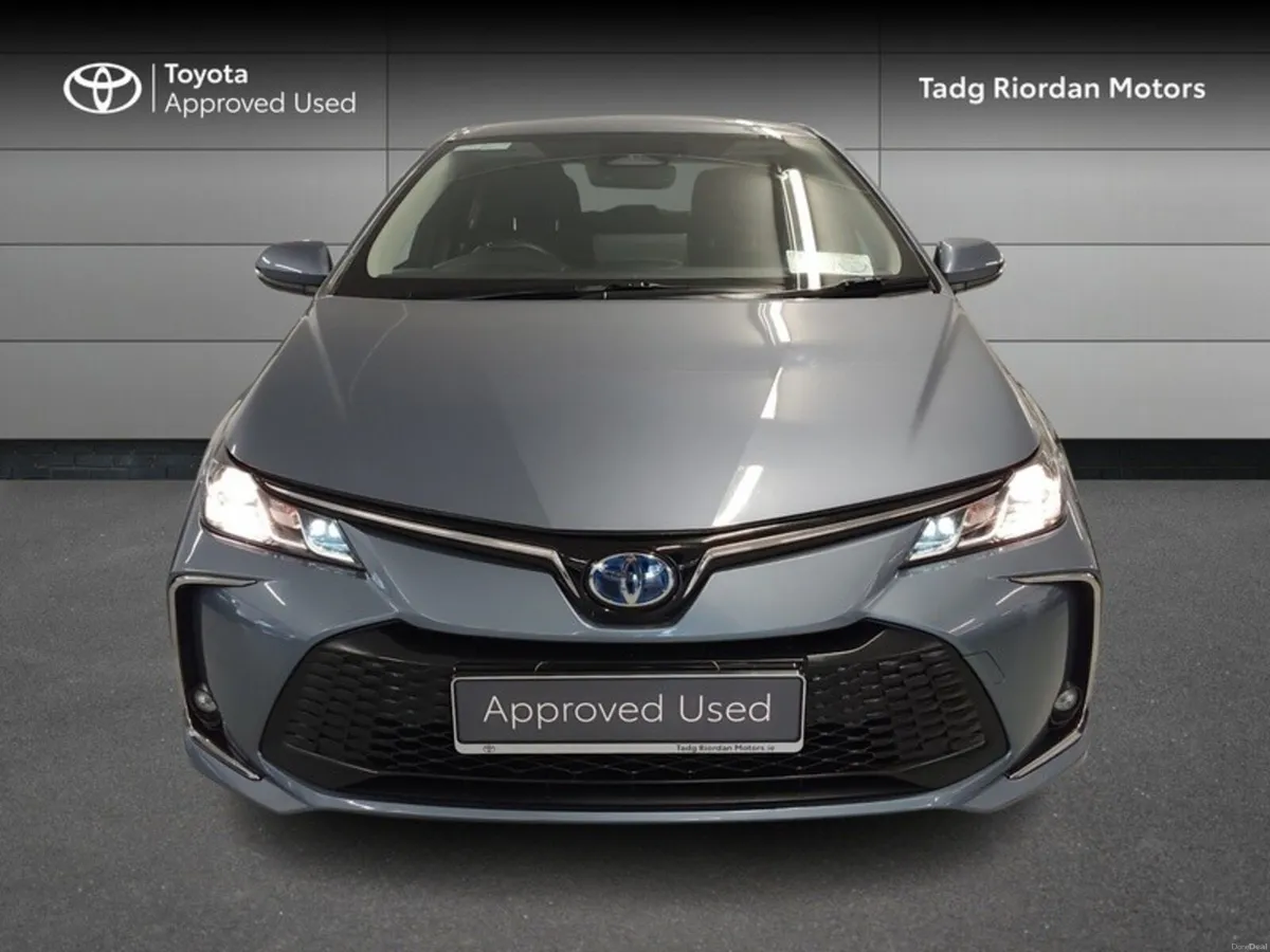 Toyota Corolla LUNA SPORT SALOON - Image 5