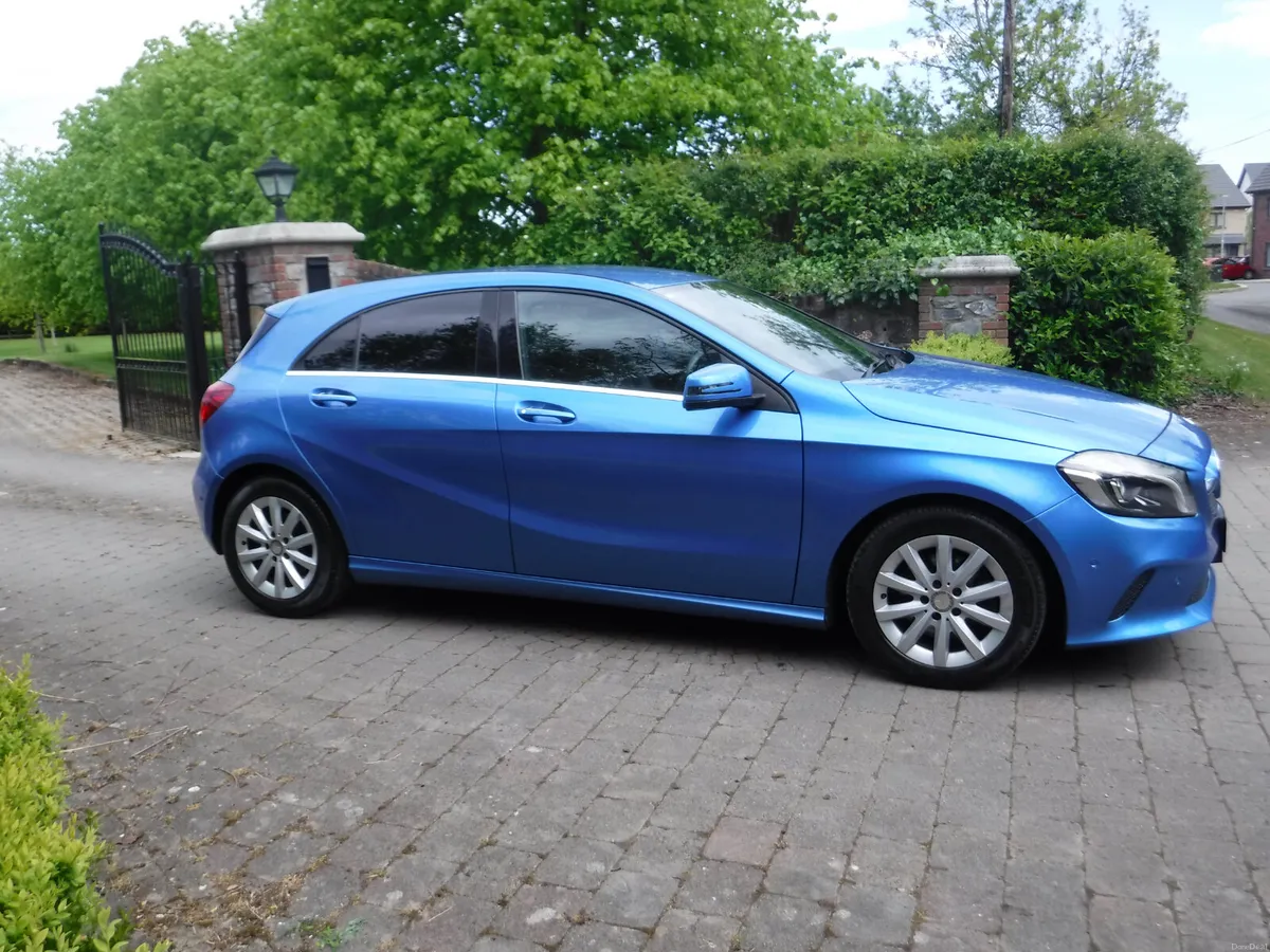 MERCEDES A180 1.6 AUTO LOW MILES HIGH SPEC - Image 2