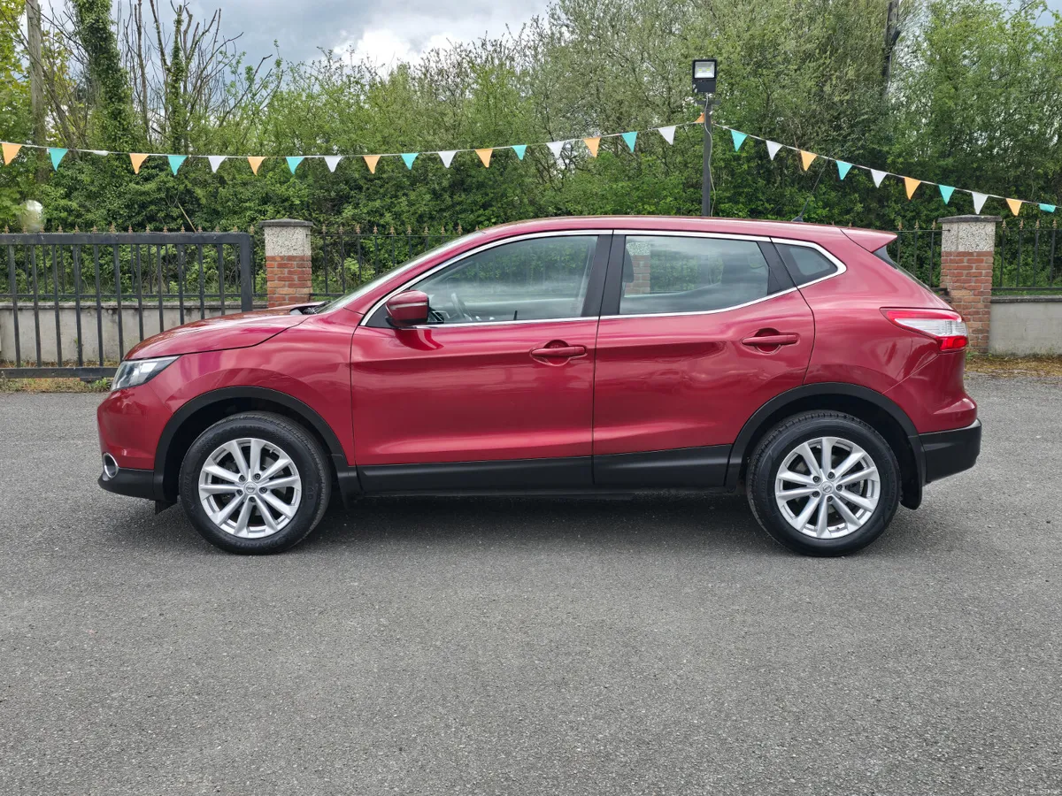 Nissan Qashqai SV Low Mileage - Image 4