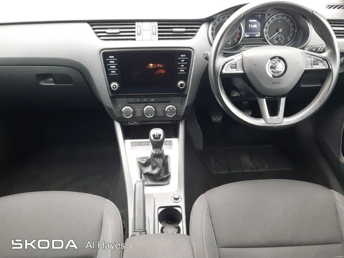 Skoda Octavia **TINY MILEAGE**AMBITION 1.6TDI 115B - Image 2