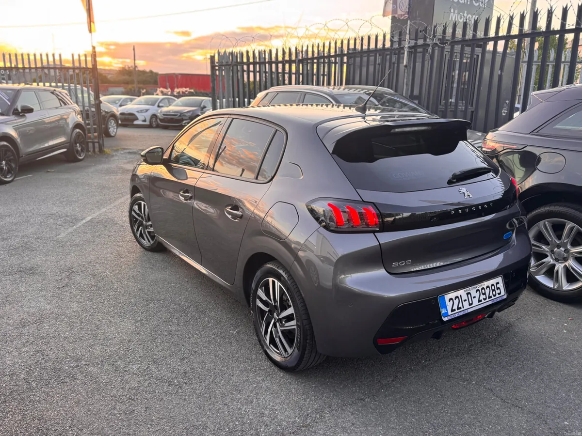 2022 Peugeot 208  1.2 Automatic - Image 4