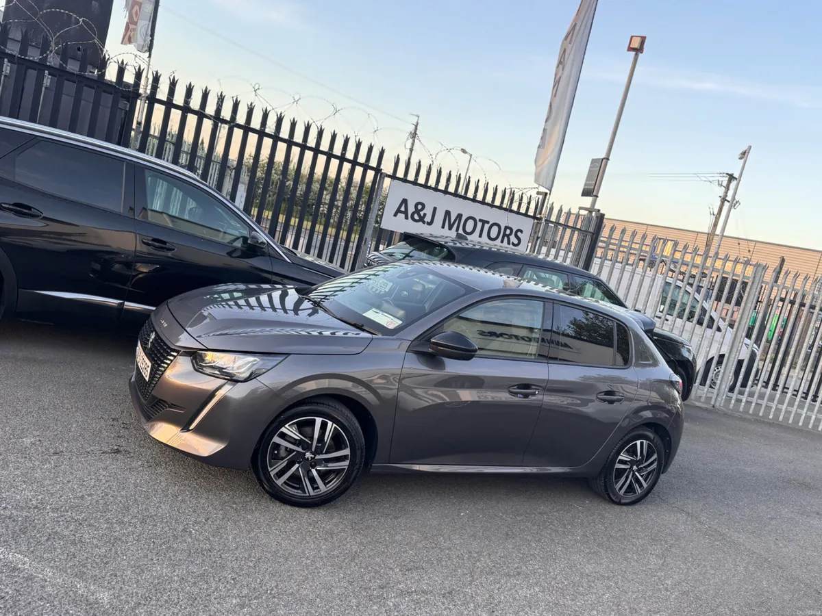 2022 Peugeot 208  1.2 Automatic - Image 2