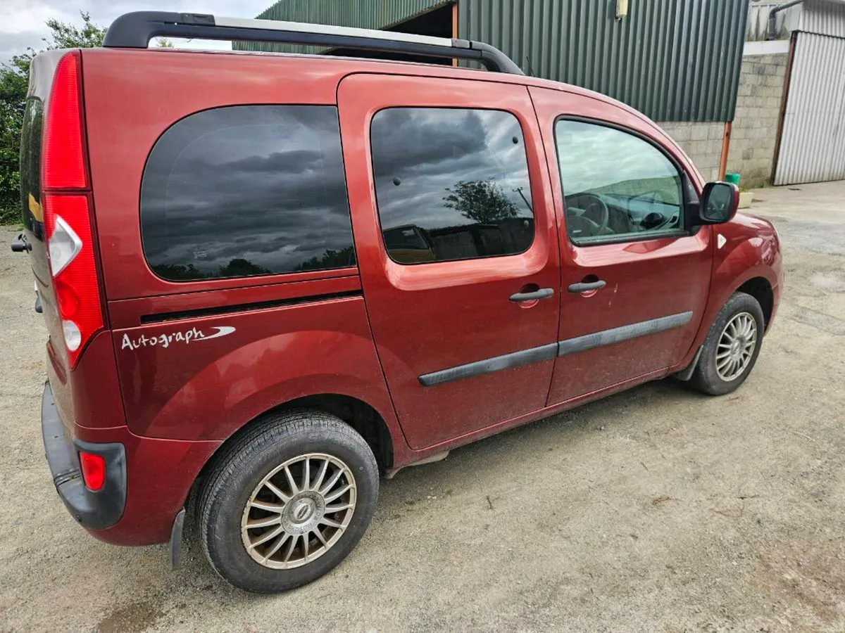 Car - Image 4