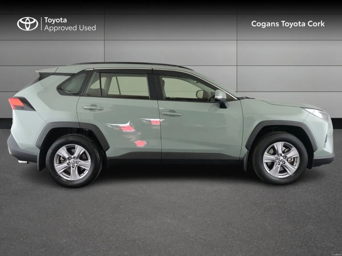 Toyota RAV4 Hybrid Luna - Image 3