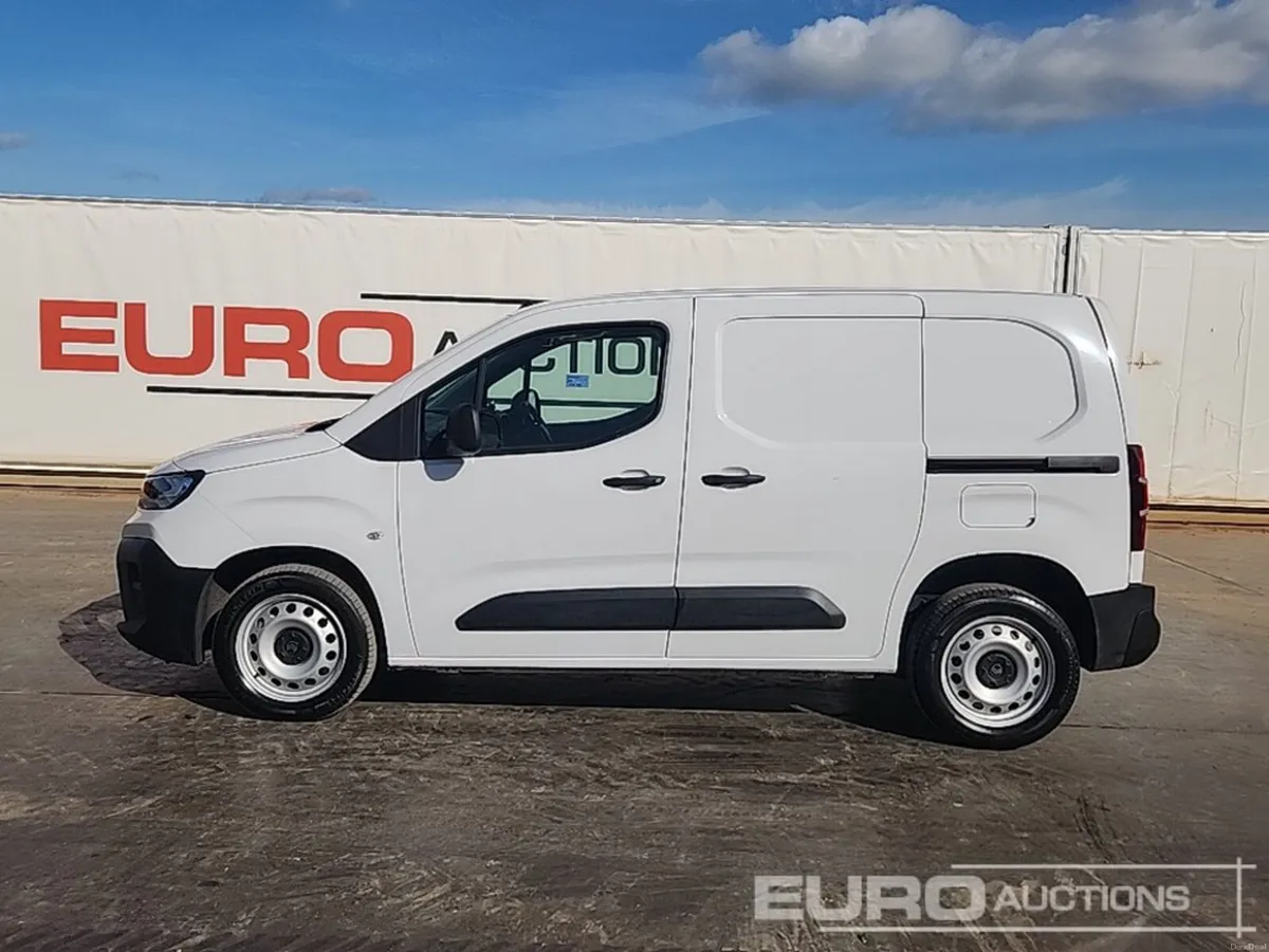 2025 Citroen Berlingo - Image 3