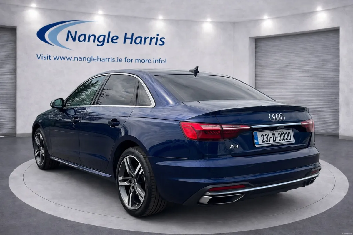 Audi A4  LEATHER / AUTO - Image 3
