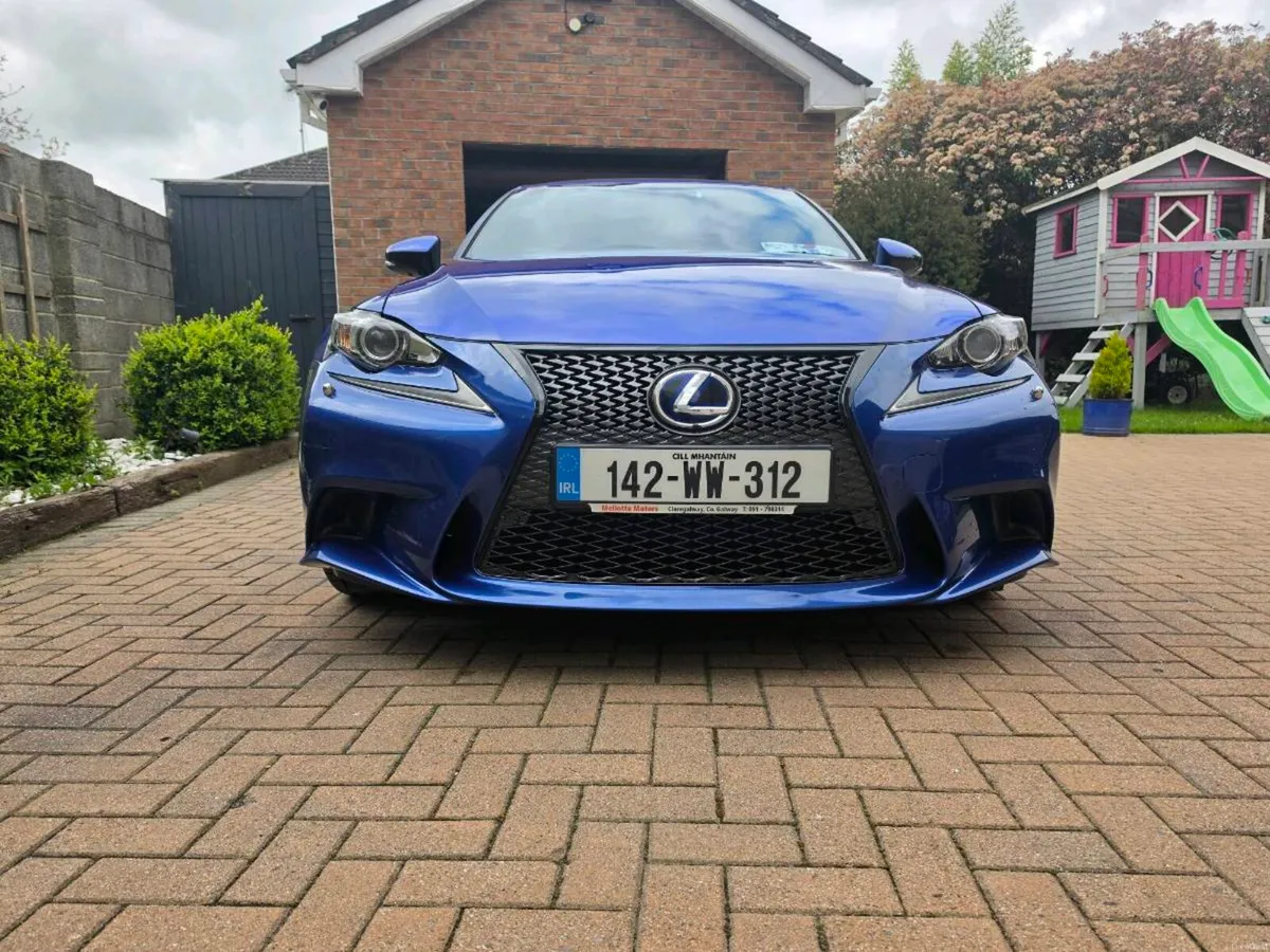 Lexus 300h IS 2014 - Image 4