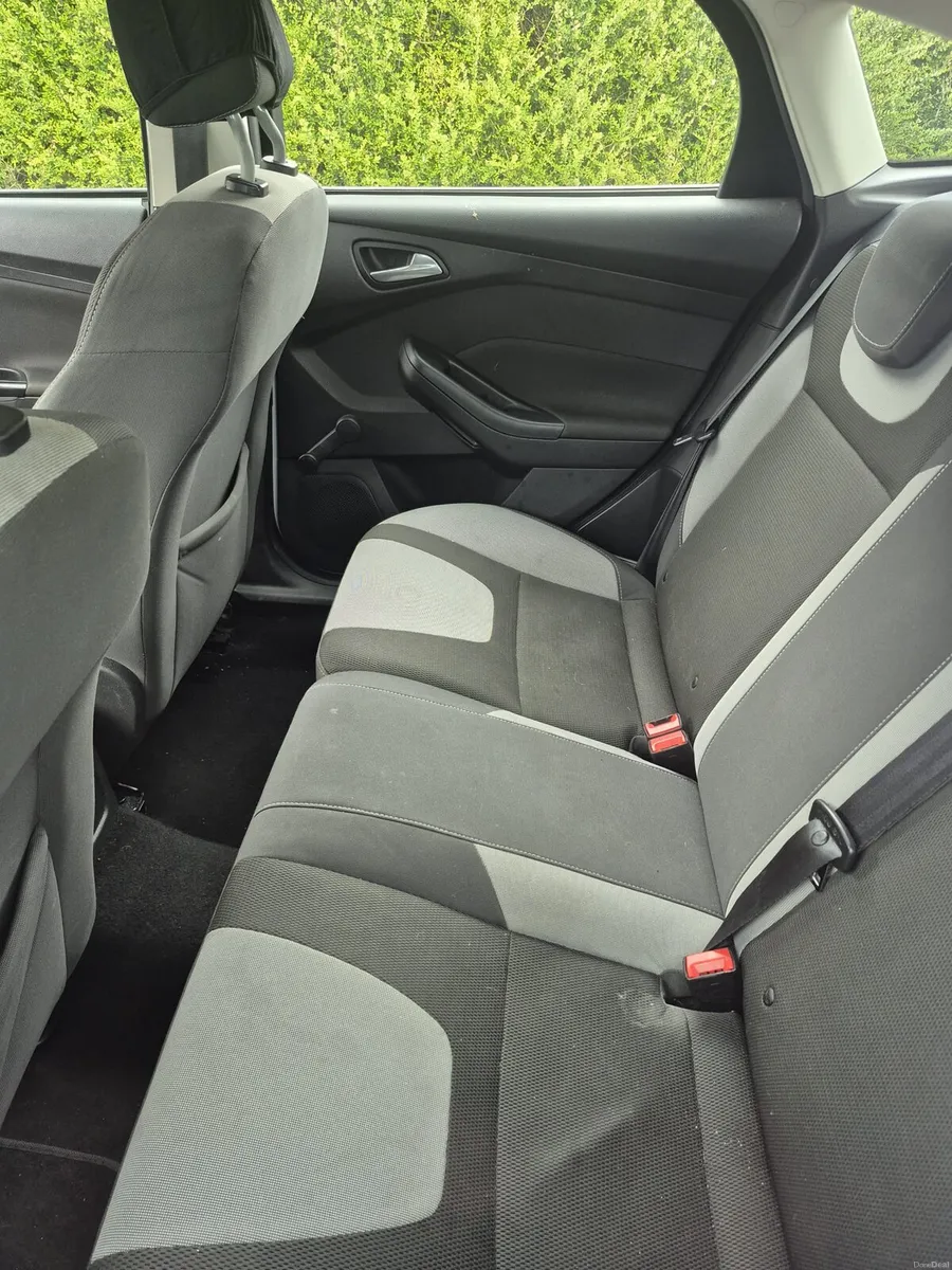 Car - Image 4