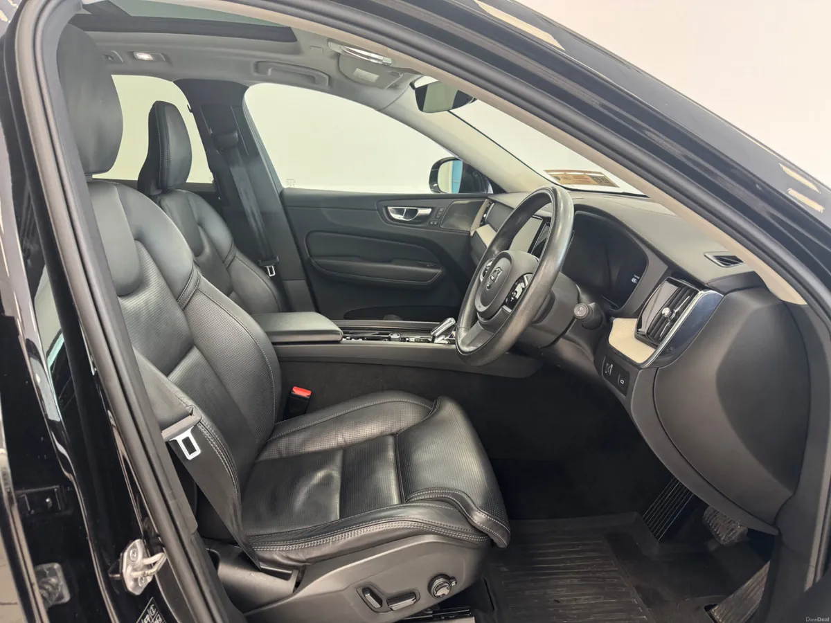 Volvo XC60 2021 - Image 4