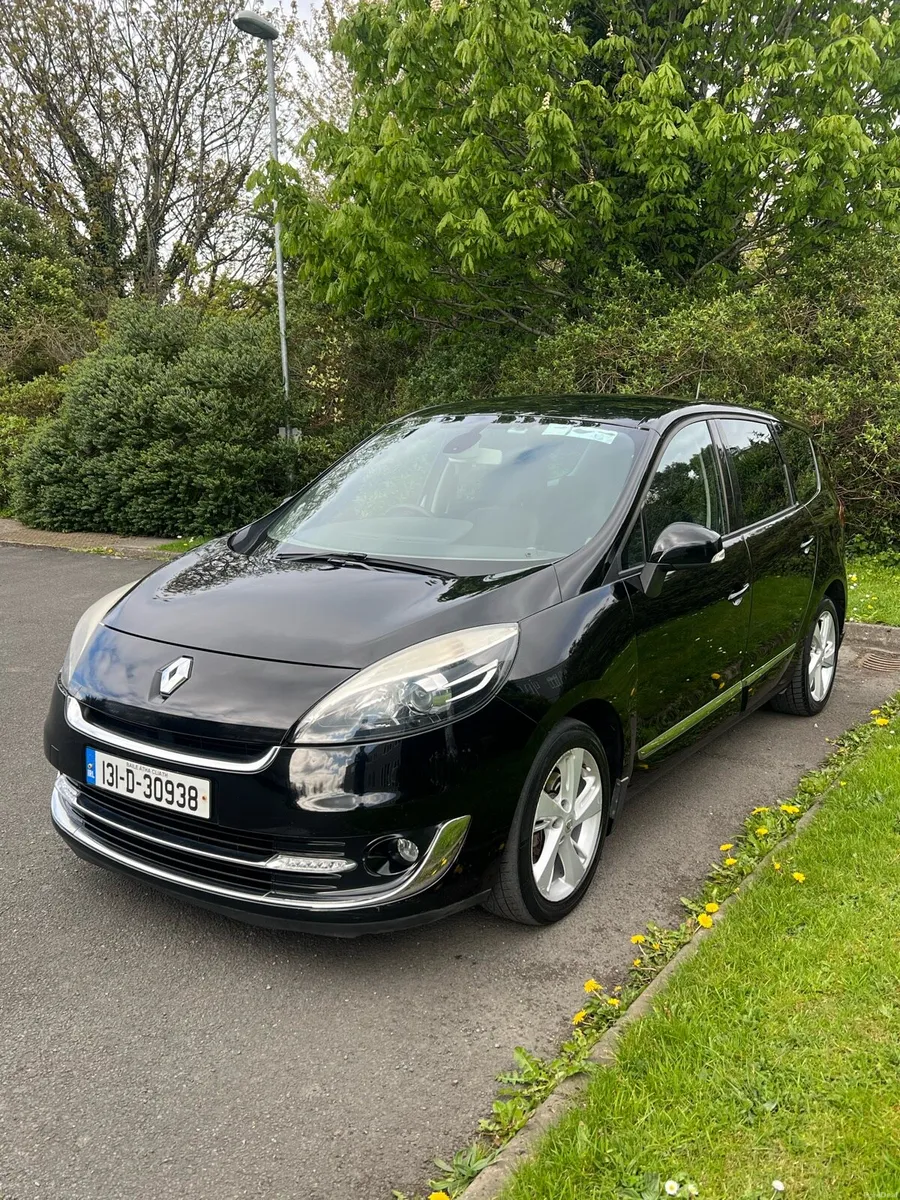 7 seaters - Image 1