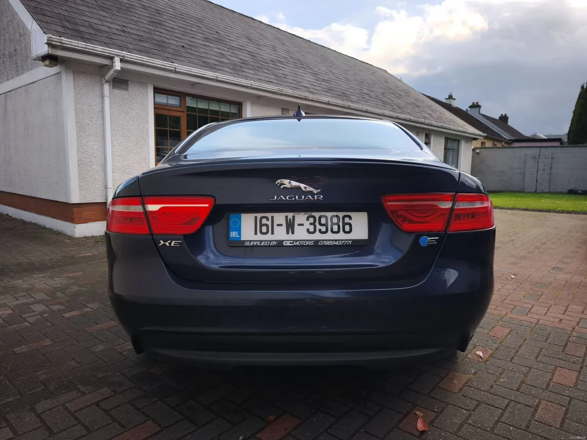 Jaguar XE 2016 - Image 4