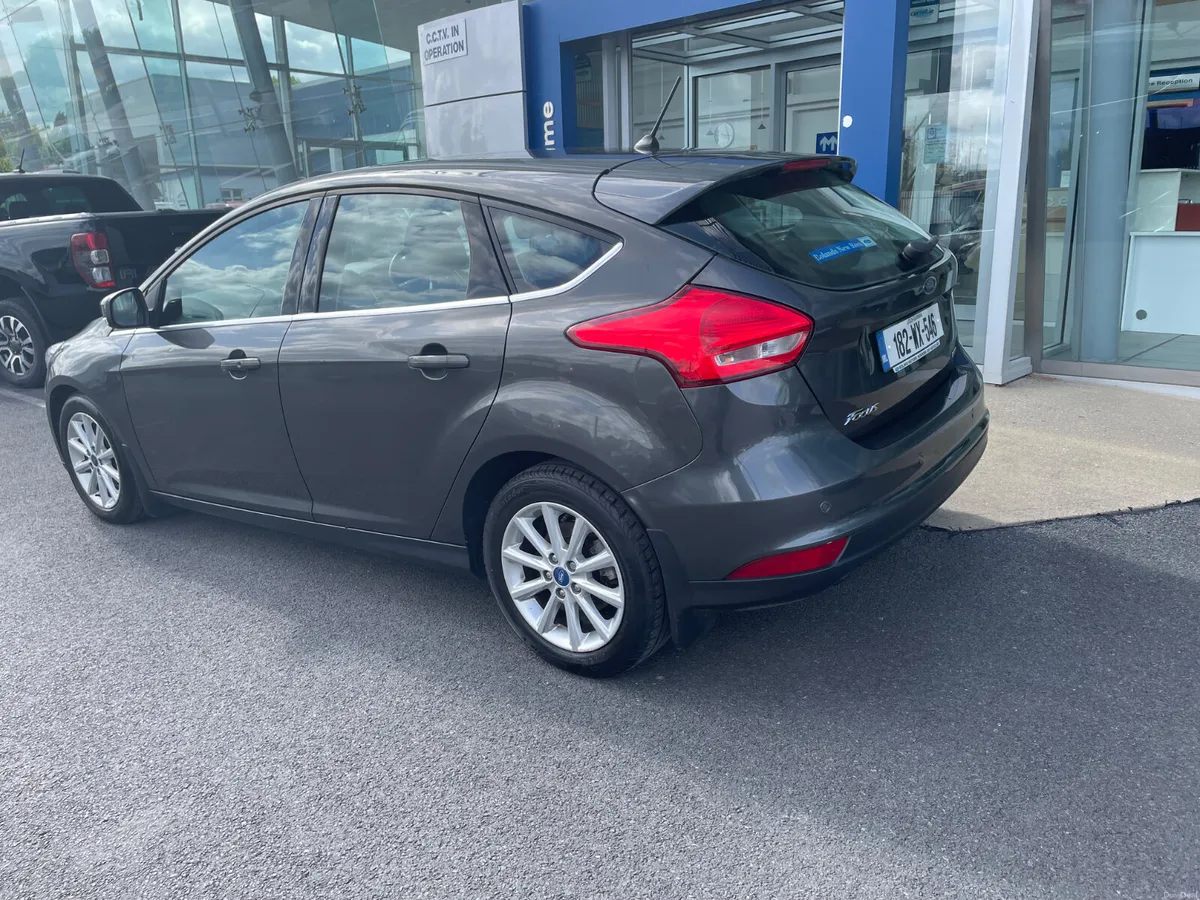 Ford Focus 2018 - Image 2