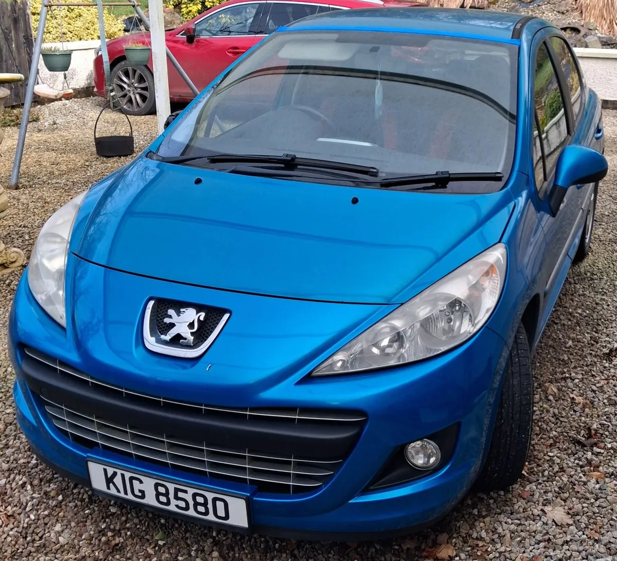 Peugeot 207 2012 - Image 2