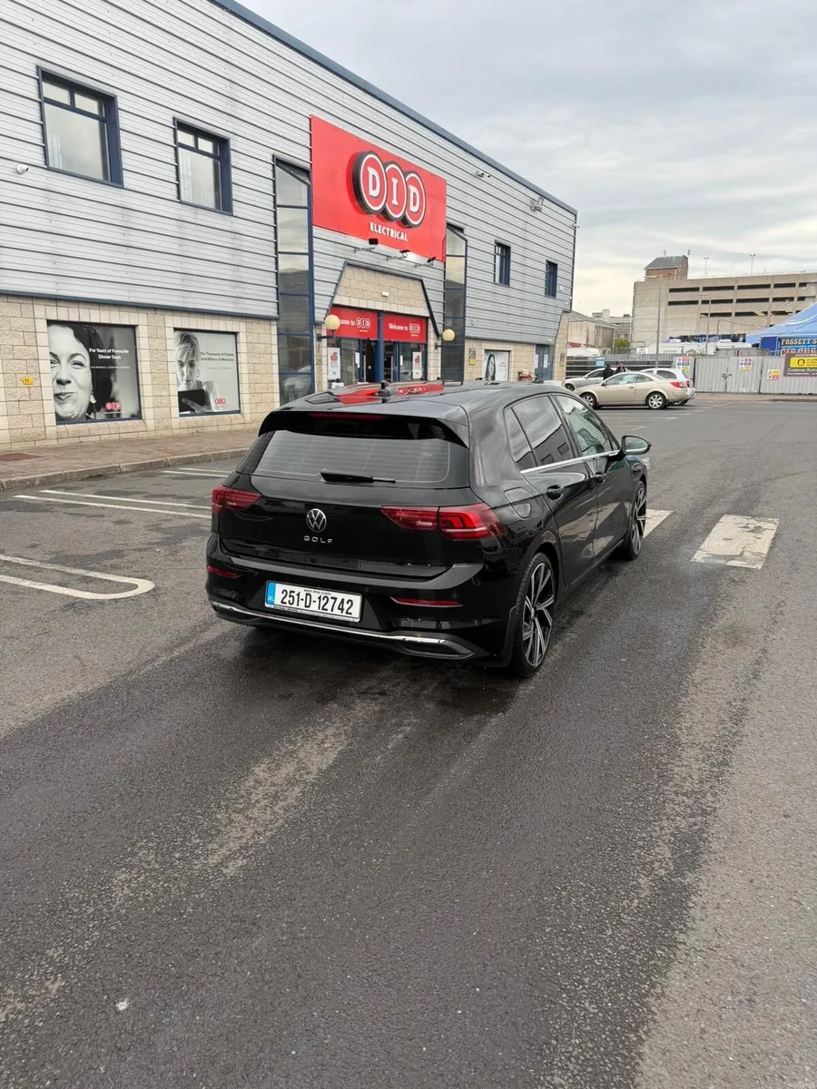 251 Volkswagen Golf Style 1.5 TSI 150HP - Image 1