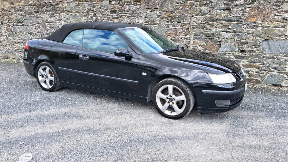 2004 saab 93 convertable - Image 3