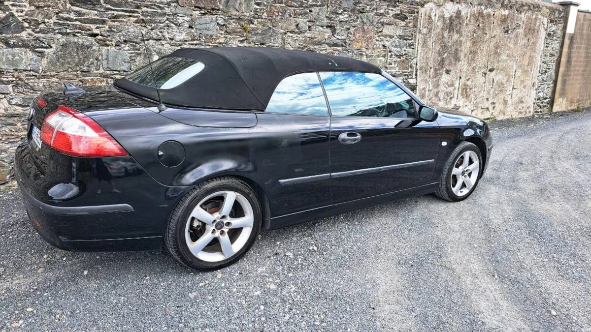 2004 saab 93 convertable - Image 4