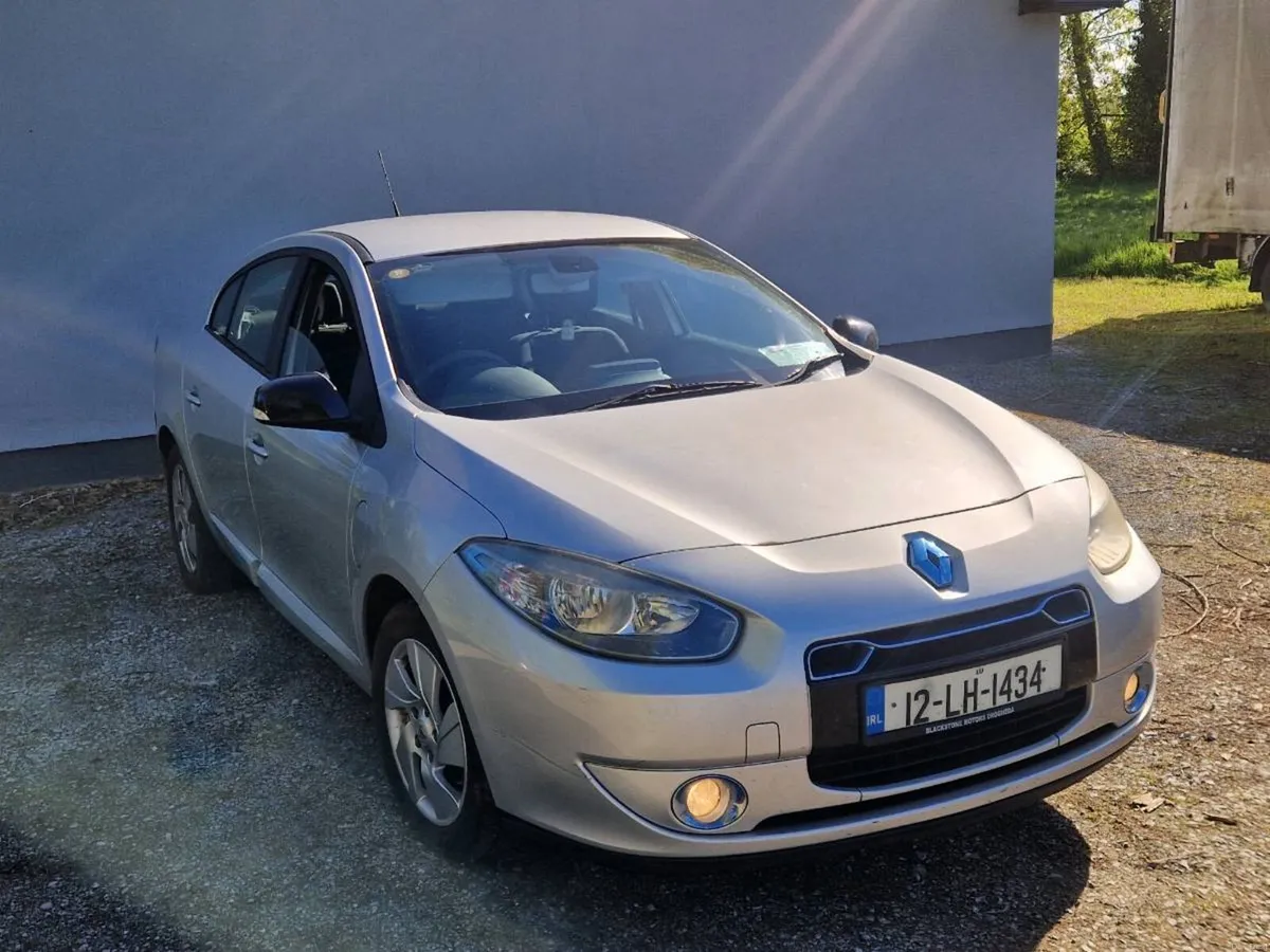 2012 RENAULT FLUENCE ELECTRIC! SAVE MONEY! - Image 4