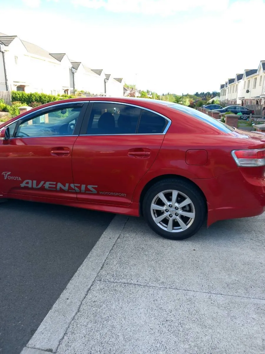 Toyota Avensis 2.2 D AUTOMATIC SPORT 2011 - Image 3