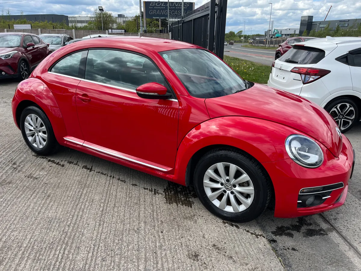 VOLKSWAGEN BEETLE 2017, 1.2 TSI AUTO LOW KMS - Image 4