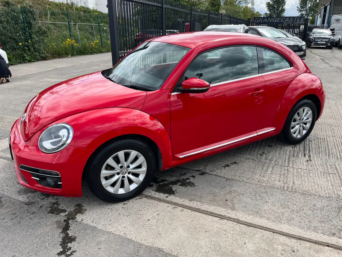 VOLKSWAGEN BEETLE 2017, 1.2 TSI AUTO LOW KMS - Image 2