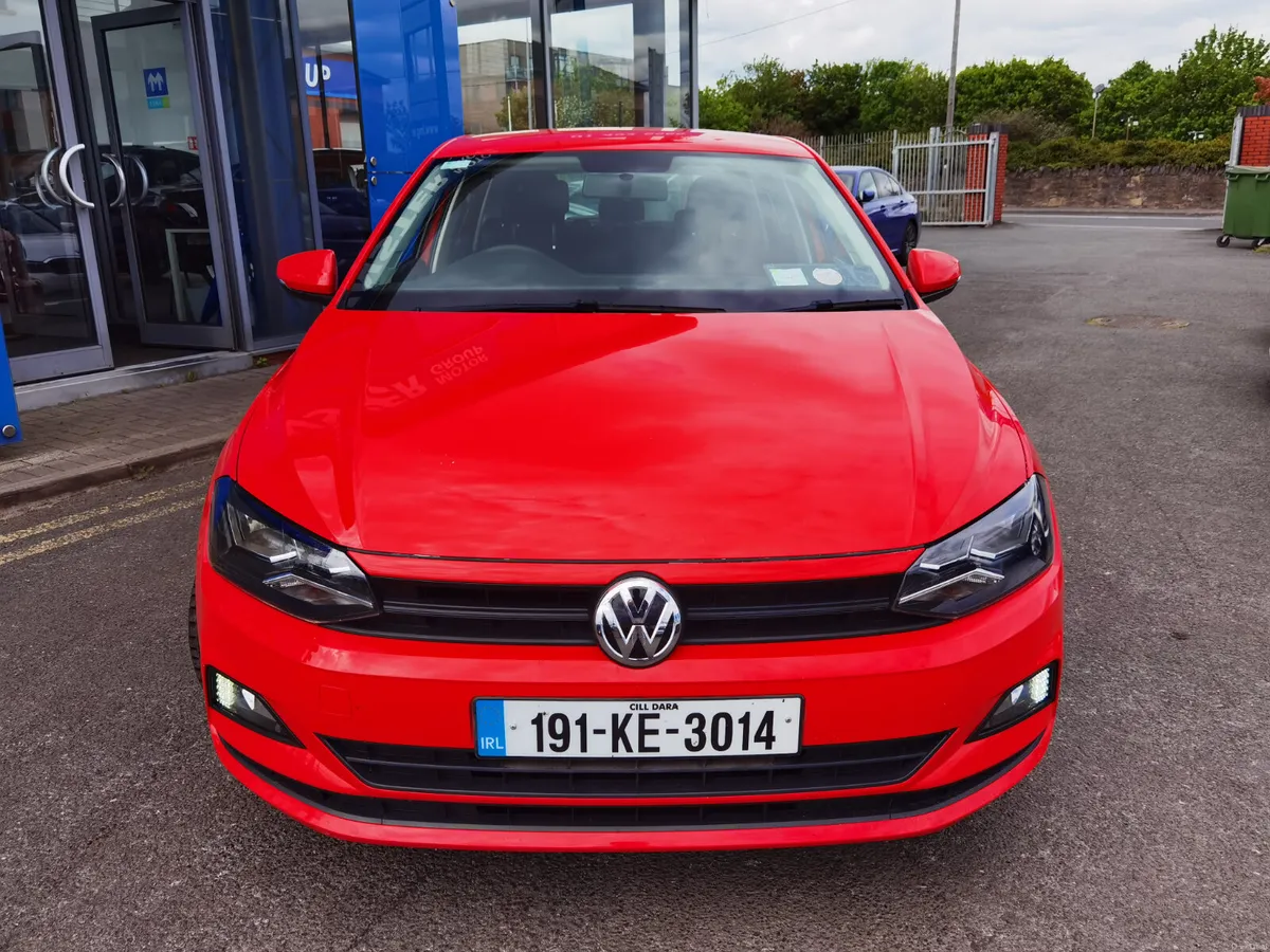 VOLKSWAGEN POLO 1.0 TRENDLINE PETROL - Image 2