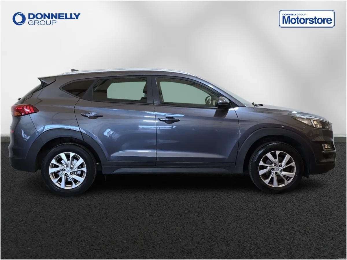 Hyundai Tucson Estate SE Nav - Image 3