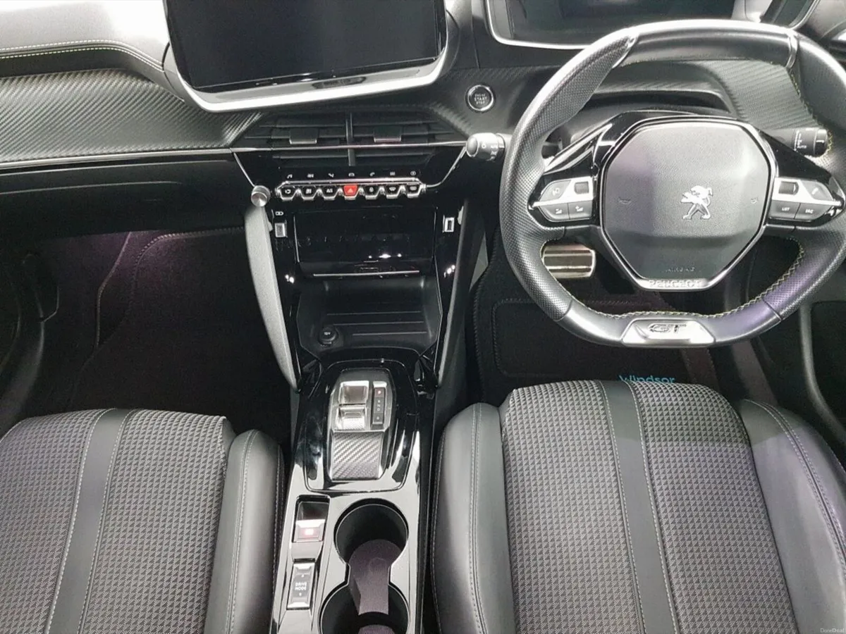 Peugeot 208 Electric 136bhp (50 kWh) GT - Image 4