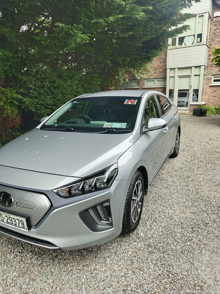 Hyundai Ioniq EV PREMIUM  221 D 41,000 KM - Image 3