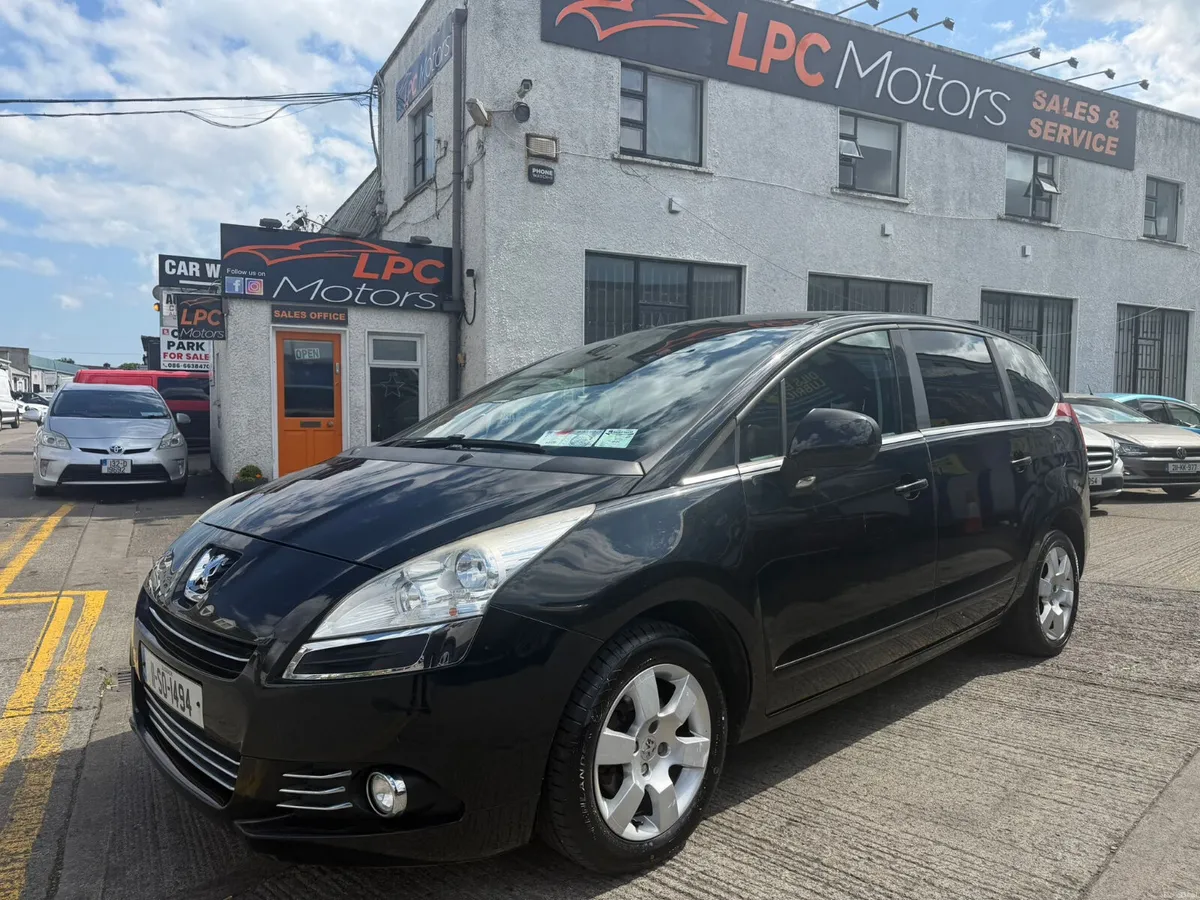 Peugeot 5008 2011 7 Seater - Image 1