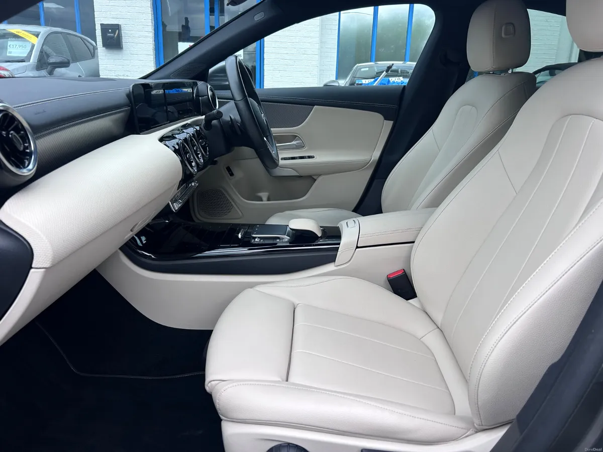 2021 MERCEDES CLA 180 PROGRESSIVE AUTO LOW KMS - Image 4