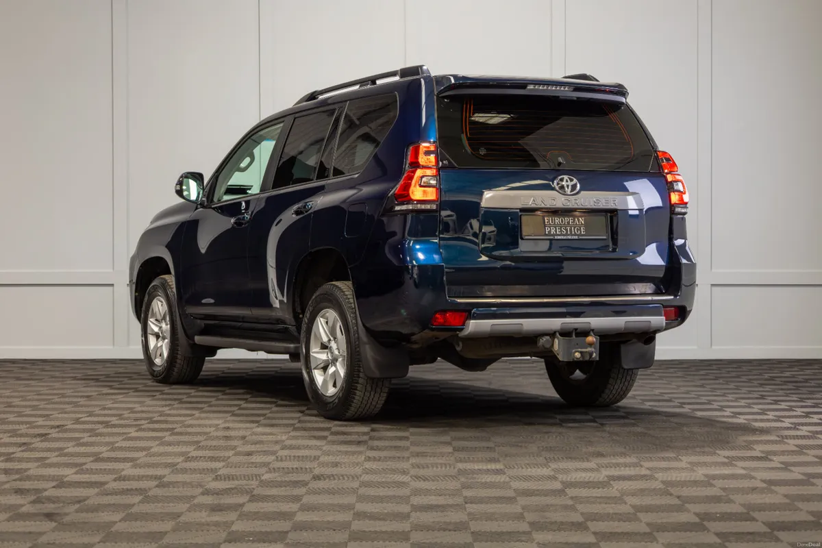2023 Toyota Land Cruiser LWB - Image 4
