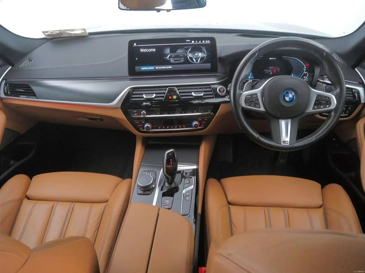 BMW 5-Series 530e M Sport Saloon - Image 4