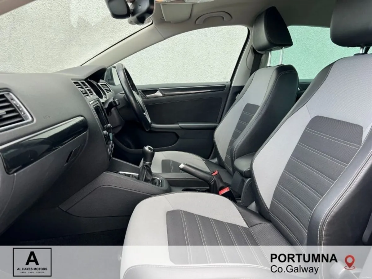 Volkswagen Jetta 2.0 TDI 110HP Highline - Image 4