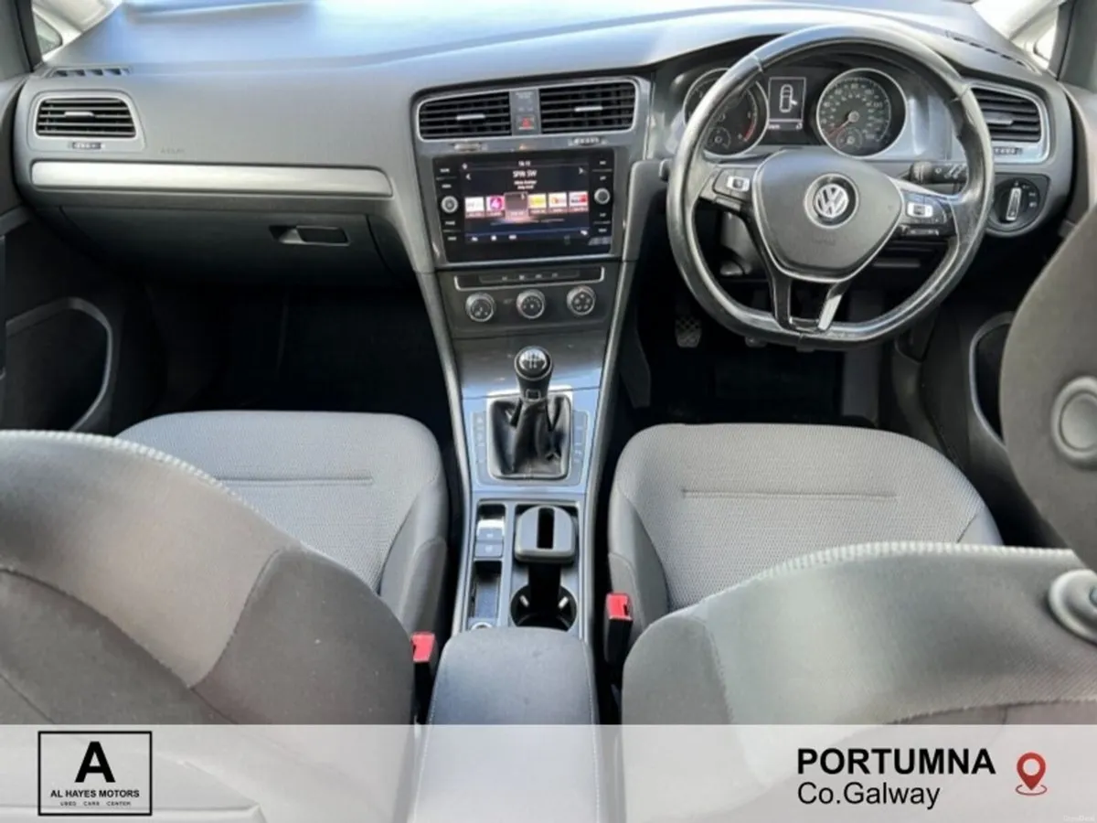 Volkswagen Golf 1.6 TDI SE NAV BLUEMOTION - Image 2