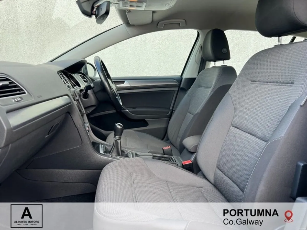 Volkswagen Golf 1.6 TDI SE NAV BLUEMOTION - Image 4
