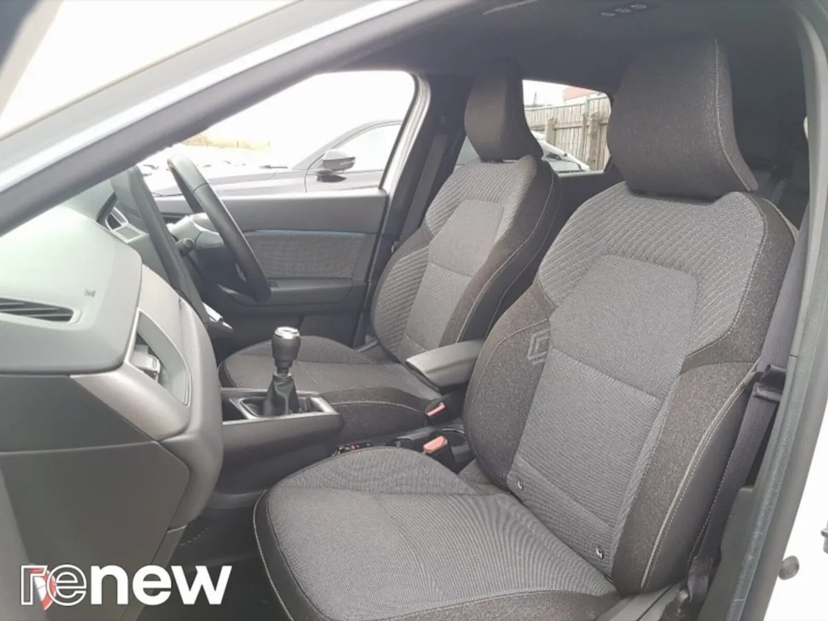 Renault Captur TCe 90 Techno - Image 5