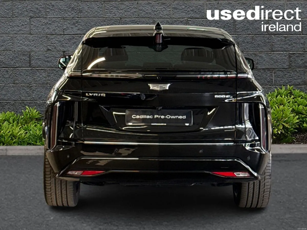Cadillac Lyriq Entry  559 AWD Dual-Motor Auto - Image 4