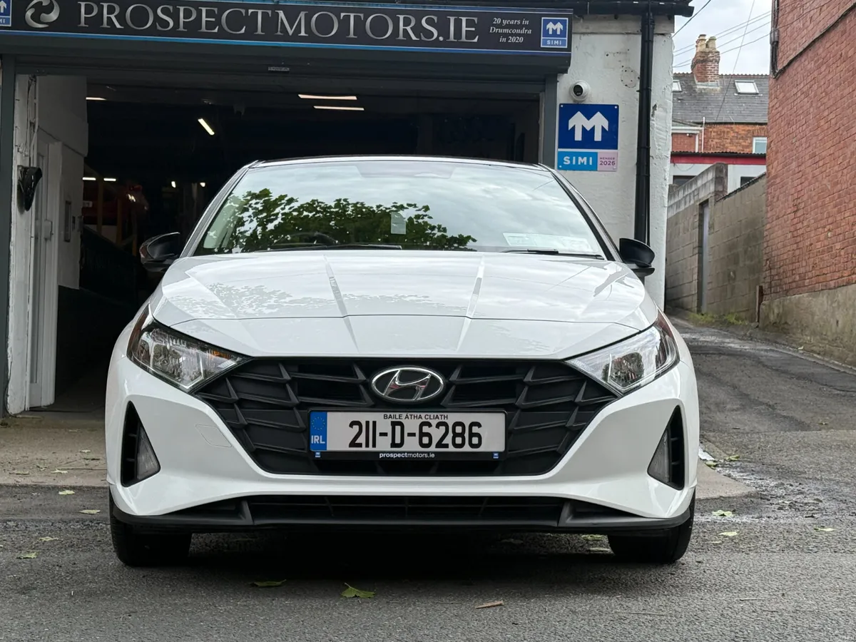 2021 Hyundai i20, Deluxe Plus, New Nct, Spec! - Image 2